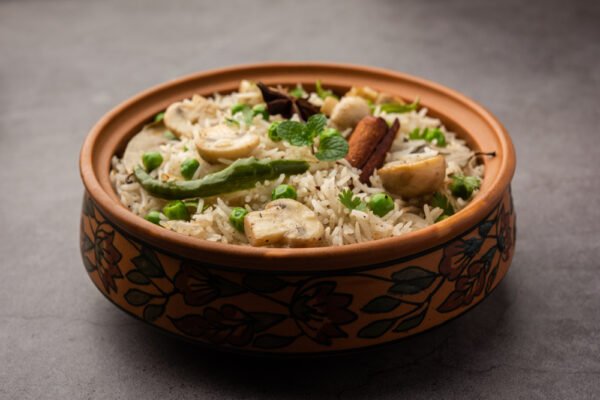 S080 Mushroom Paneer Biryani